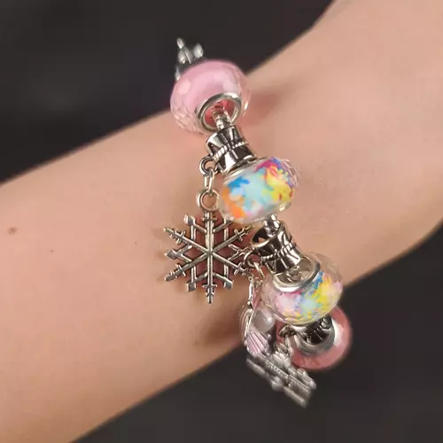 Sada na výrobu náramkov – krásny darček s 70 farebnými komponentmi (WNDR20315) - Image 5