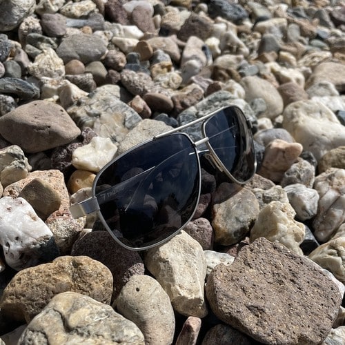 Polarizované slnečné okuliare s UV 400 filtrom – čierne (WNDR23633) - Image 12